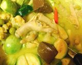 รูปขั้นตอนการทำที่ 3 ของ แกงเขียวหวานไก่ ขนมจีน