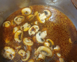 Foto del paso 3 de la receta: Redondo de ternera con salsa de champiñones