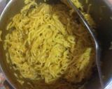 A picture of step 1 of Special Maggi muffins.