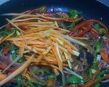 A picture of step 5 of Danwake with stir-fry salad.