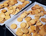 A picture of step 7 of Spicy Ranch Ritz Crackers.