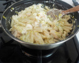 Foto del paso 11 de la receta: Macarrones pluma con salmón fresco y albahaca