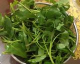 A picture of step 2 of Stir-fried Buffalo Meat with Water Spinach.