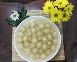 A picture of step 5 of Longans with Fresh Lotus Seed Filling in Syrup.