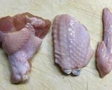 A picture of step 1 of Fried Chicken Wings with Fish Sauce.