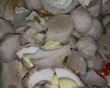 Foto langkah ke 1 dari resep #64 Tumis Kol Kuah Pentol.