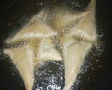 A picture of step 5 of Flaky samosa.