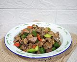 Foto langkah ke 4 dari resep Oseng Jeroan Cabe Ijo.