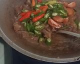 Foto langkah ke 4 dari resep Tumis Daging Cabe Ijo.