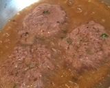 A picture of step 2 of Kacche qeeme ke kabab.