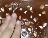 A picture of step 8 of Caramel toffee with almonds.
