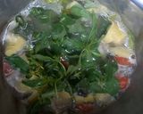 Foto langkah ke 6 dari resep Ikan Tembang Kuah Nanas.
