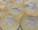 Foto del paso 2 de la receta: Ensalada de espárragos blancos sobre carpaccio de manzana y remolacha