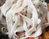 Foto del paso 10 de la receta: Pasta al jengibre con pollo