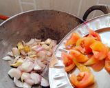 A picture of step 1 of Makhani paneer.