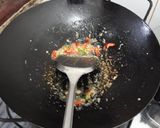 Foto langkah ke 4 dari resep Bihun Goreng Rumahan.