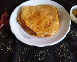 A picture of step 6 of Namak mirch paratha.