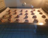 Foto langkah ke 6 dari resep Sea Salt Belgium Coklat Cookies.