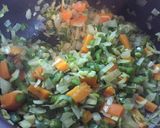 Foto del paso 1 de la receta: Fideos salteados con camarones y verduras