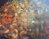 Foto del paso 3 de la receta: Fideos salteados con camarones y verduras