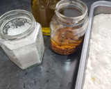 Foto del paso 5 de la receta: Focaccia de ajo confitado y masa madre