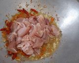 Foto langkah ke 2 dari resep Tumis ayam sawi putih.