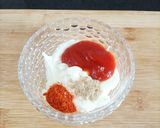 A picture of step 2 of Thousands Island sauce(homemade) with bread Toast.