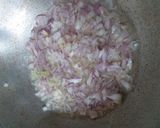 A picture of step 1 of Chicken handi.