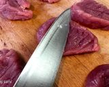A picture of step 2 of Pork Tenderloin Sauté with Ginger Onion Sauce.