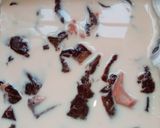 A picture of step 2 of Liver with onions...and gravy.