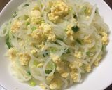 Hình bước làm 2 của món Củ cải xào trứng
