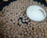 Foto del paso 1 de la receta: Garbanzos con longaniza