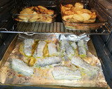 Foto del paso 2 de la receta: Ventresca de merluza con salsa verde y verduras asadas