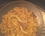 Foto langkah ke 5 dari resep Donat Indomie.