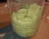 Foto del paso 1 de la receta: Pita de salmón con crema de aguacate y atún