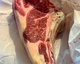Une image de l'étape 1 de Côte de bœuf, Cèpes et tuiles de Parmesan.