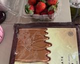Foto langkah ke 1 dari resep Strawberry Choco Tree (Dessert).