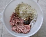 A picture of step 2 of Classic, Effortless! Juicy Stuffed Bell Peppers.