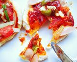 Foto langkah ke 4 dari resep Pizza ceria.