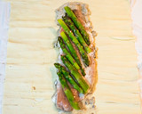 Foto del paso 3 de la receta: Trenza de salmón con trigueros y salsa de setas
