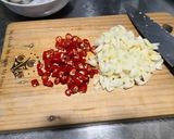 Foto langkah ke 2 dari resep Spaghetti Aglio Olio Udang Jamur.