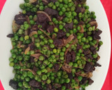 Foto del paso 4 de la receta: Guisantes con morcilla de cebolla