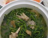 Hình bước làm 3 của món Vịt nấu sấu, rau muống