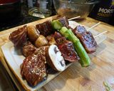 [日式料理] 日式黑椒牛柳串燒（附簡易黑椒醬作法）的食譜步驟4照片