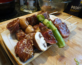 [日式料理] 日式黑椒牛柳串燒（附簡易黑椒醬作法）的食譜步驟4照片