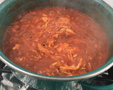 Foto del paso 4 de la receta: Tostadas de Tinga de pollo