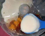 Foto langkah ke 4 dari resep Puding Buah Lapis Susu dan Coklat.