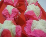 Foto langkah ke 6 dari resep Bolu Kukus Mekar.