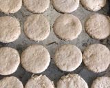 Foto del paso 5 de la receta: Galletas de avena, coco y miel