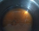 A picture of step 2 of Kashmiri kahwah.